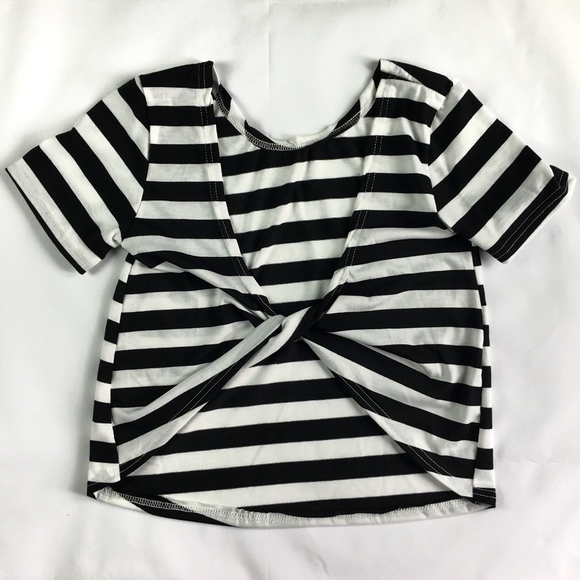 🚫SOLD🚫Twist Back Striped Crop Top - Picture 3 of 3